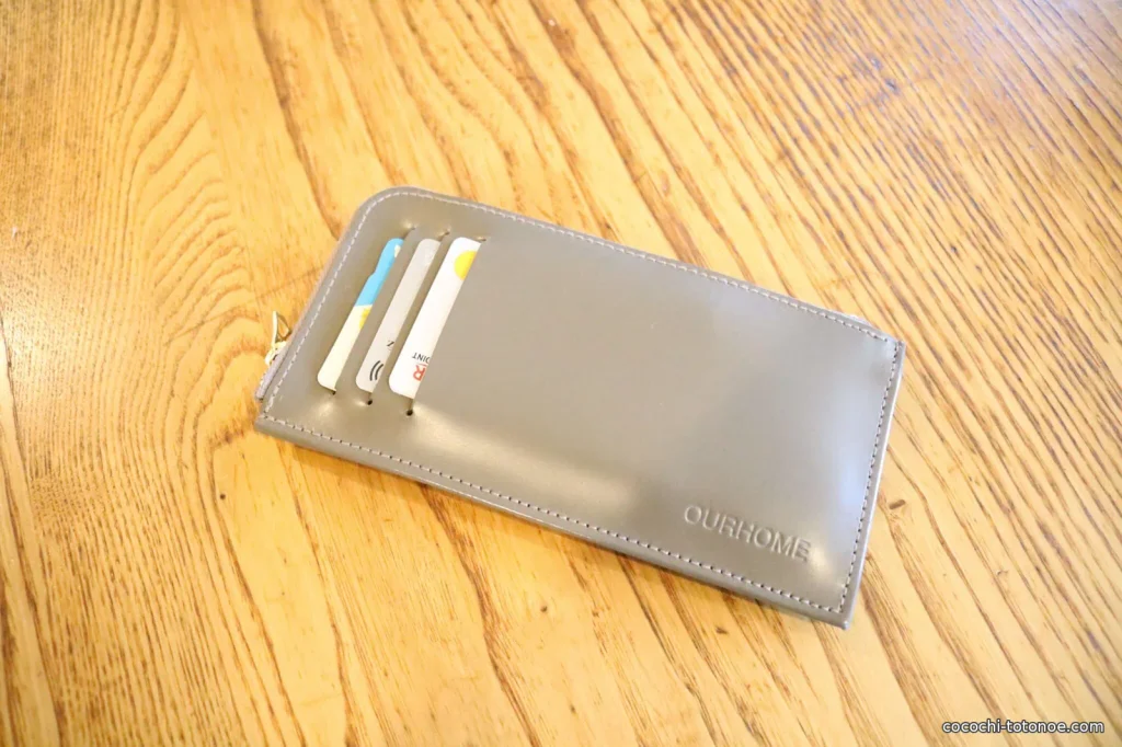 OURHOMEスリムレザー長財布の外側カードポケット